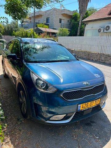 קיה נירו