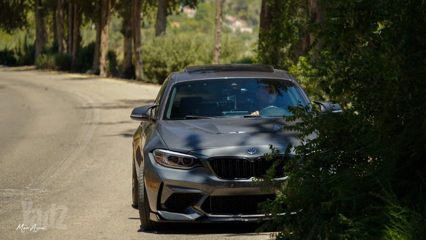 ב מ וו M2