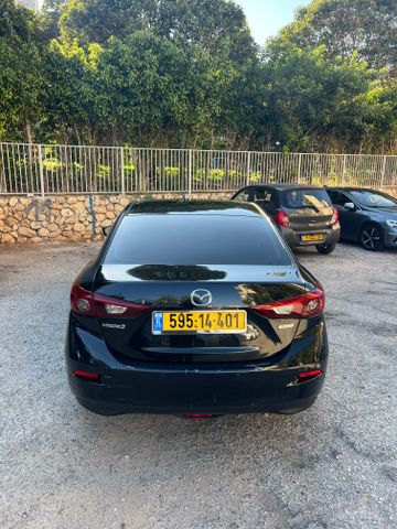 מאזדה 3
