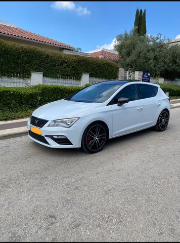 סיאט לאון
