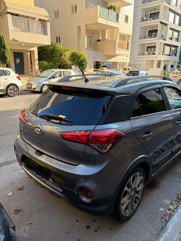 יונדאי I20 קרוס