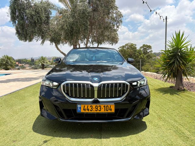 ב מ וו I5
