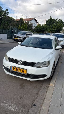 מודעת רכב פולקסווגן ג'טה