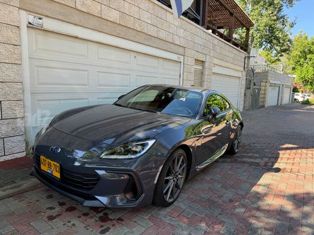 סובארו BRZ