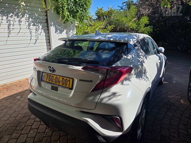 טויוטה C-HR