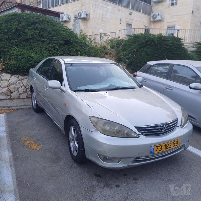 מודעת רכב טויוטה קאמרי
