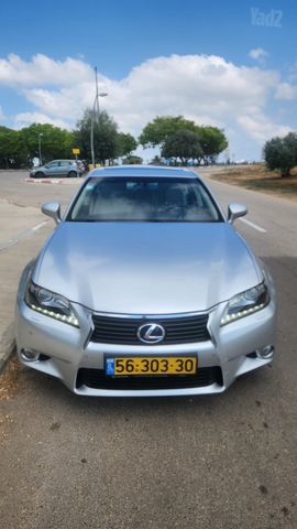 מודעת רכב לקסוס GS
