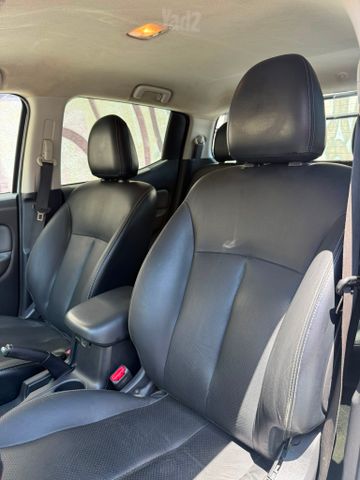 מיצובישי טרייטון / L200