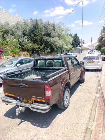 איסוזו די-מקס
