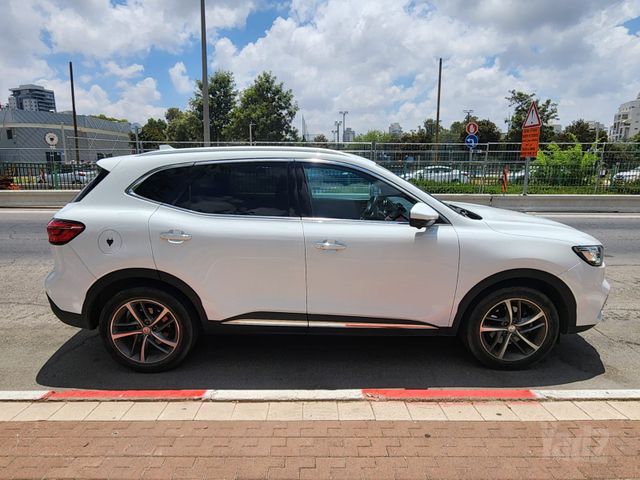 אם ג'י EHS PHEV