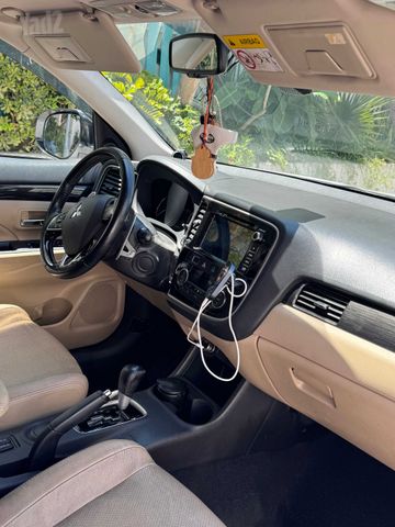 מיצובישי אאוטלנדר