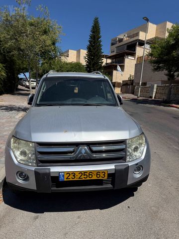מודעת רכב מיצובישי פג'רו