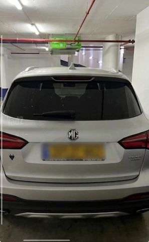 אם ג'י EHS PHEV