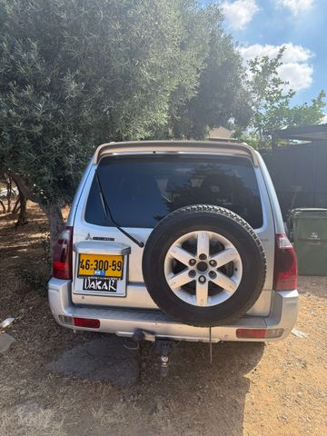 מיצובישי פג'רו