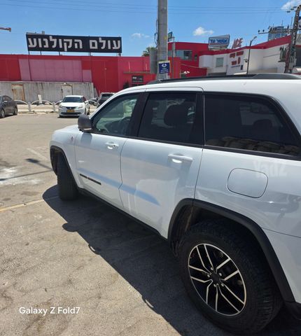 ג'יפ גרנד צ'ירוקי