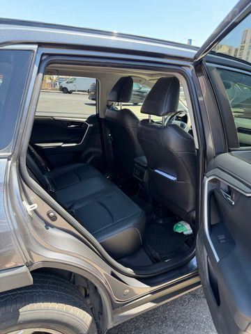 טויוטה RAV4