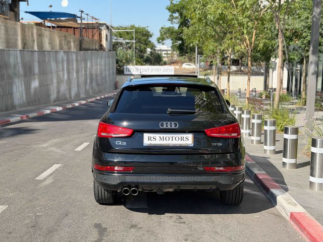 אאודי Q3