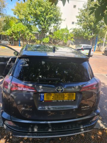 טויוטה RAV4