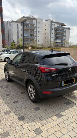 מודעת רכב מאזדה CX-3