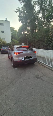 מודעת רכב מאזדה CX-30