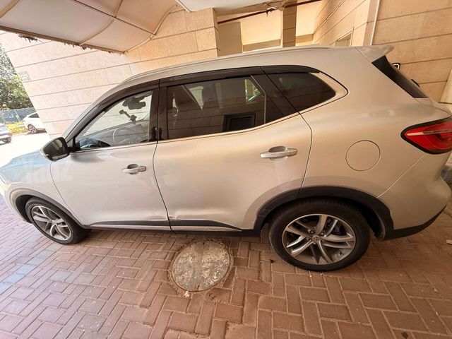 אם ג'י EHS PHEV