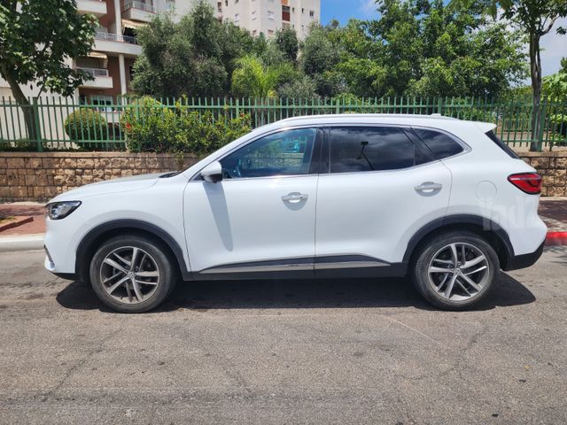 מודעת רכב אם ג'י EHS PHEV
