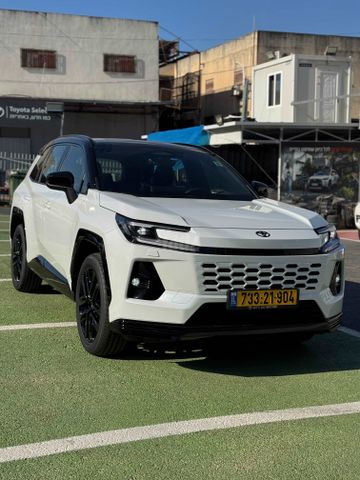 טויוטה RAV4