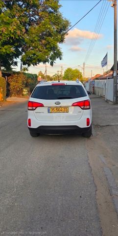 קיה סורנטו