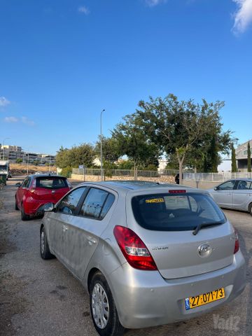 יונדאי i20