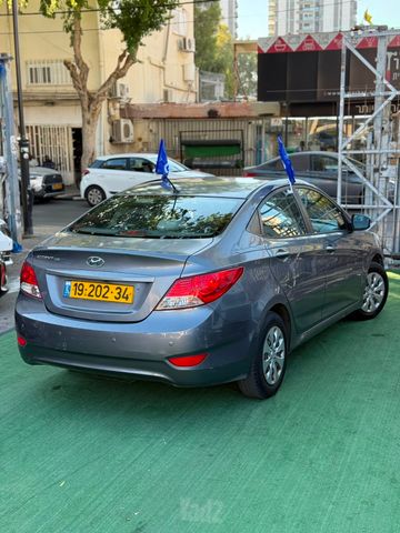 יונדאי אקסנט i25