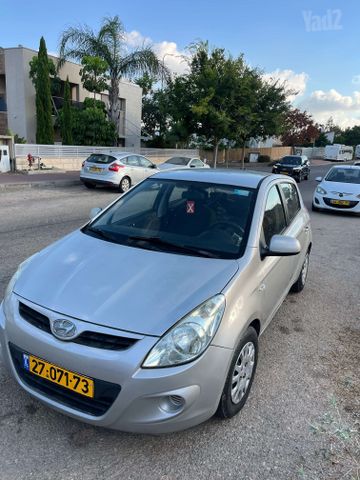 מודעת רכב יונדאי i20