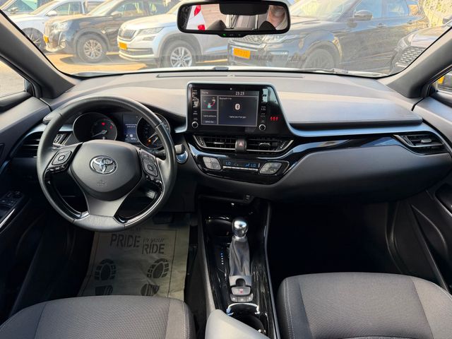טויוטה C-HR