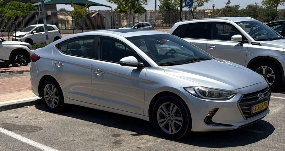 יונדאי אלנטרה