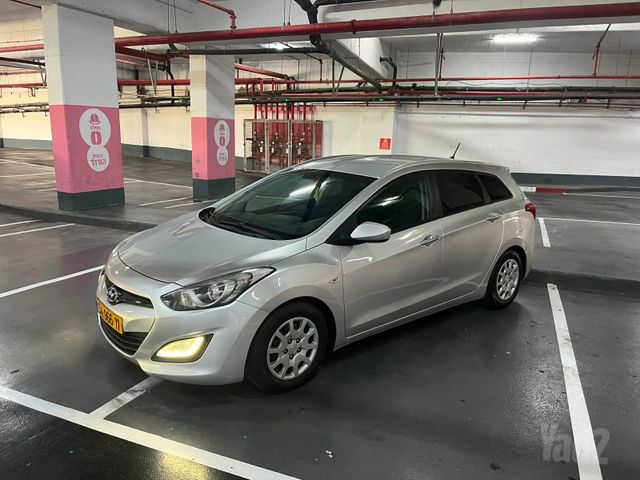 יונדאי i30
