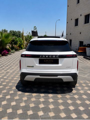 ג'אקו J7