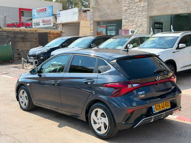 יונדאי i20
