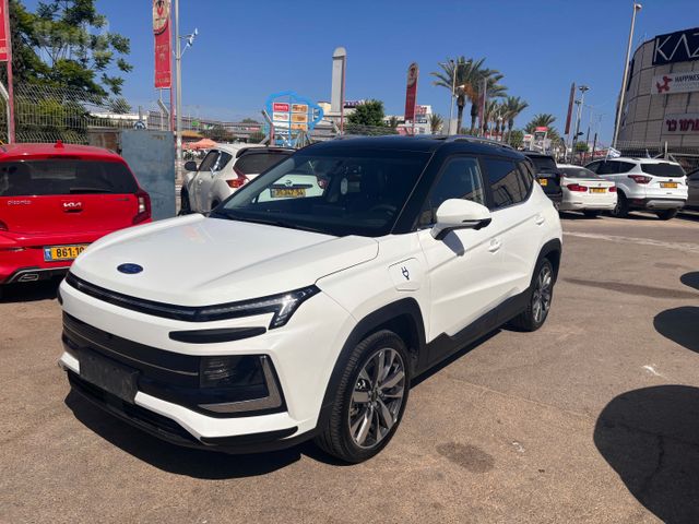 מודעת רכב ג׳יי.איי.סי E-JS4