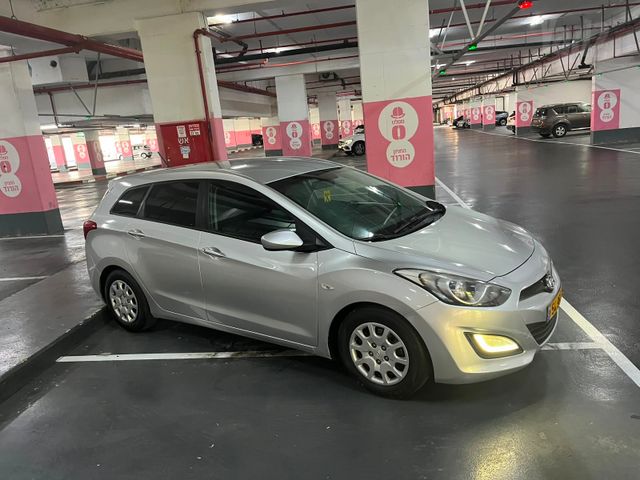 יונדאי i30
