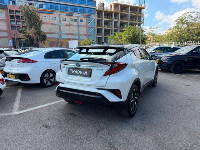 טויוטה C-HR