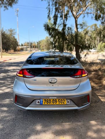 יונדאי איוניק