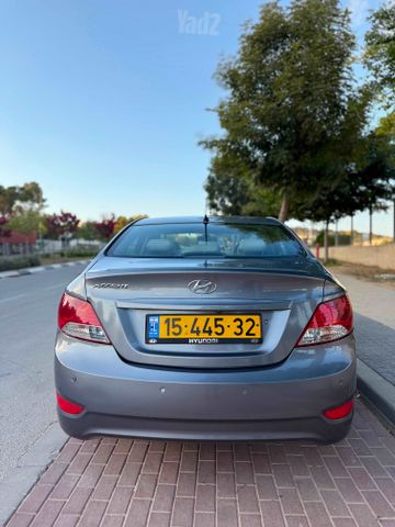 יונדאי אקסנט i25