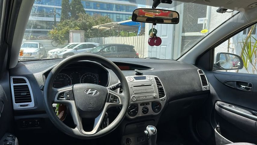 יונדאי i20