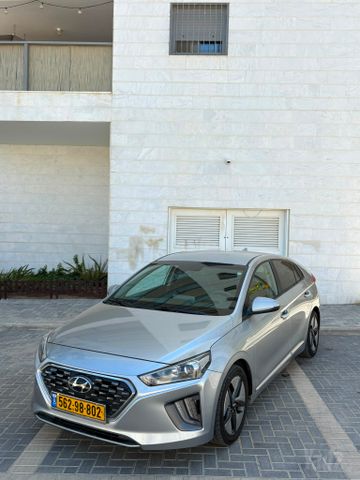 יונדאי איוניק
