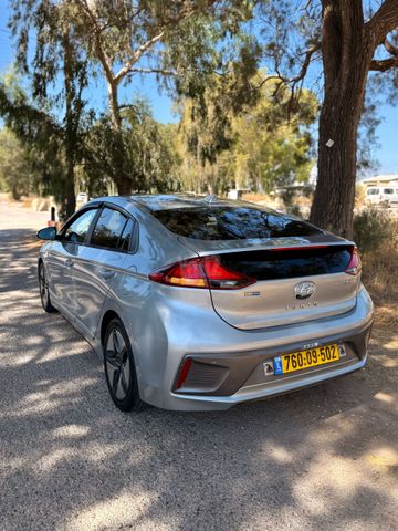 יונדאי איוניק