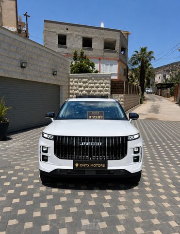 ג'אקו J7