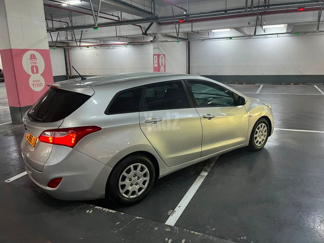יונדאי i30