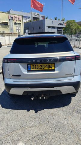 ג'אקו J7
