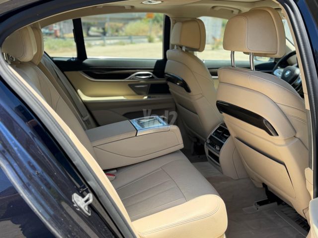 ב מ וו סדרה 7