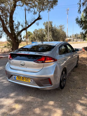 יונדאי איוניק