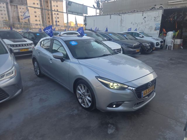 מודעת רכב מאזדה 3